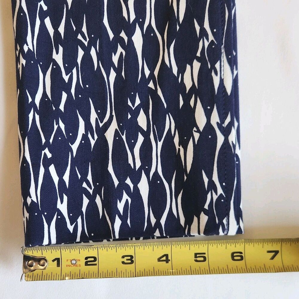 Lilly Pulitzer Cropped Pants Sz 2 Navy White Coastal Fish Print Preppy Resort - Picture 9 of 12